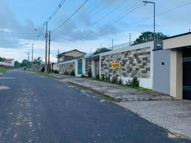 #421 - Casa para Venda em Cruzeiro do Sul - AC